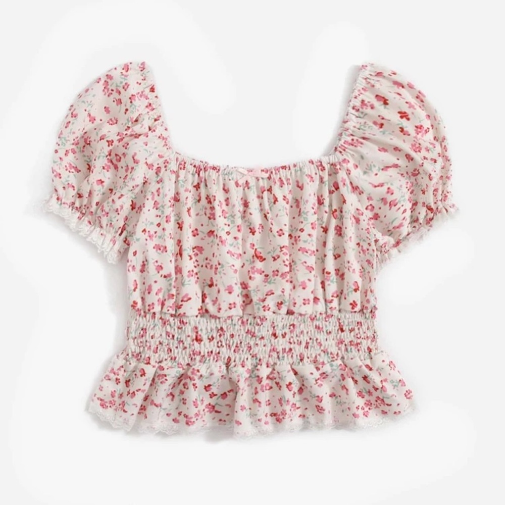Floral smocked puff sleeve top